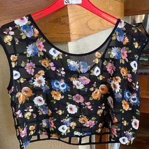 M crop open back tank. no damage.